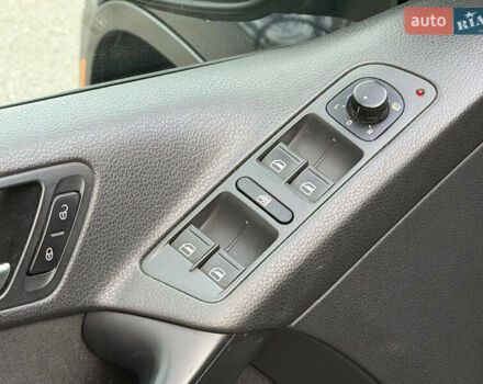 Синий Фольксваген Тигуан, объемом двигателя 2 л и пробегом 170 тыс. км за 10700 $, фото 11 на Automoto.ua