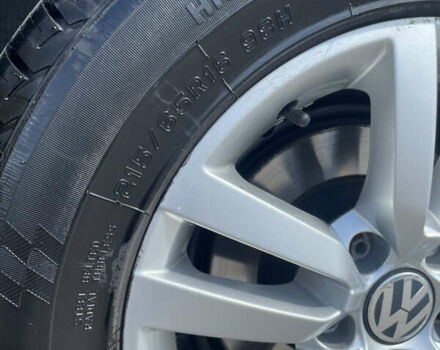 Синий Фольксваген Тигуан, объемом двигателя 1.98 л и пробегом 137 тыс. км за 12000 $, фото 6 на Automoto.ua