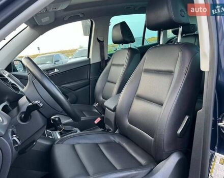 Синий Фольксваген Тигуан, объемом двигателя 2 л и пробегом 122 тыс. км за 14990 $, фото 16 на Automoto.ua