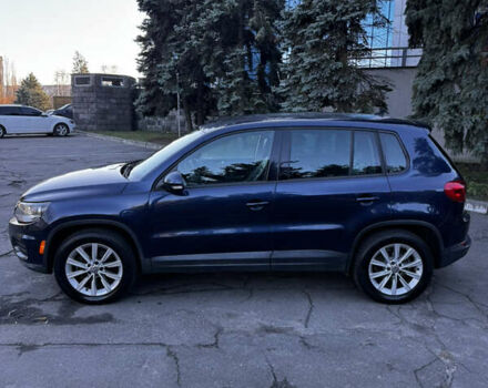 Синий Фольксваген Тигуан, объемом двигателя 2 л и пробегом 252 тыс. км за 9800 $, фото 3 на Automoto.ua