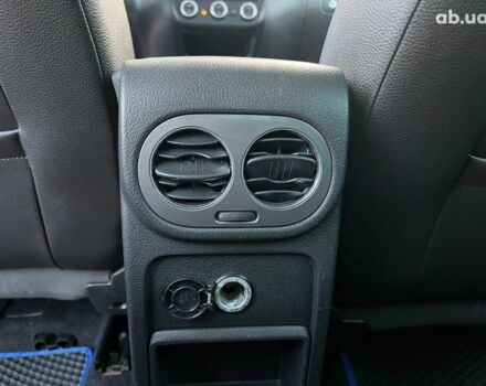 Синий Фольксваген Тигуан, объемом двигателя 2 л и пробегом 122 тыс. км за 14990 $, фото 31 на Automoto.ua