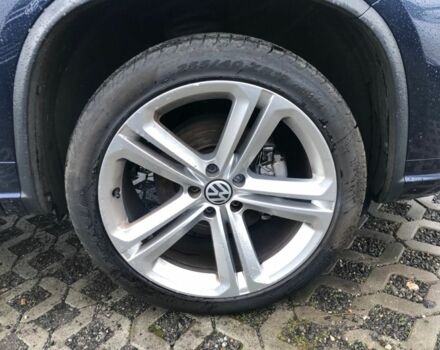 Синий Фольксваген Тигуан, объемом двигателя 2 л и пробегом 180 тыс. км за 5800 $, фото 6 на Automoto.ua