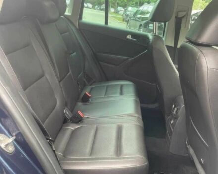 Синий Фольксваген Тигуан, объемом двигателя 2 л и пробегом 83 тыс. км за 2100 $, фото 9 на Automoto.ua