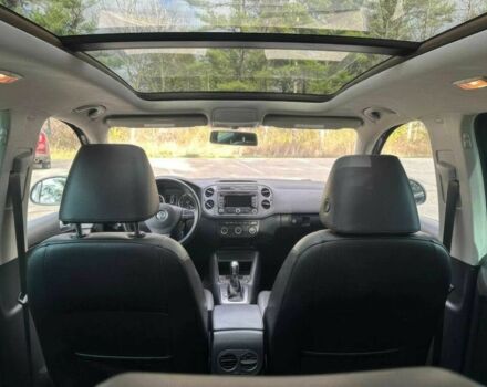 Синій Фольксваген Тігуан, об'ємом двигуна 2 л та пробігом 82 тис. км за 4200 $, фото 13 на Automoto.ua