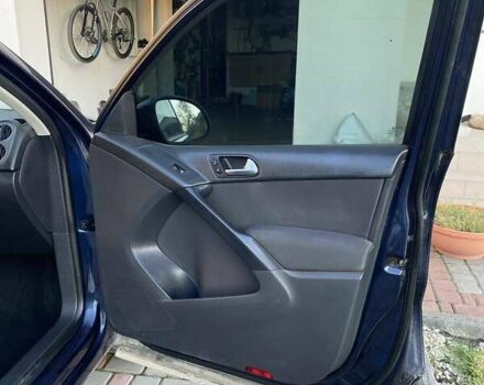 Синий Фольксваген Тигуан, объемом двигателя 1.98 л и пробегом 223 тыс. км за 11900 $, фото 6 на Automoto.ua