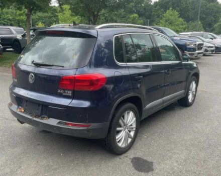 Синий Фольксваген Тигуан, объемом двигателя 2 л и пробегом 83 тыс. км за 2100 $, фото 5 на Automoto.ua