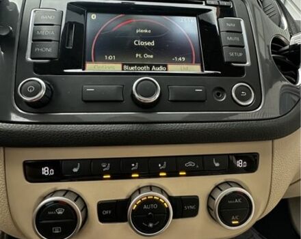 Синій Фольксваген Тігуан, об'ємом двигуна 2 л та пробігом 268 тис. км за 13917 $, фото 6 на Automoto.ua