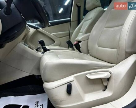 Синій Фольксваген Тігуан, об'ємом двигуна 1.98 л та пробігом 175 тис. км за 15800 $, фото 8 на Automoto.ua