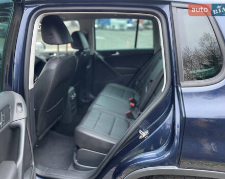 Синий Фольксваген Тигуан, объемом двигателя 2 л и пробегом 165 тыс. км за 11500 $, фото 12 на Automoto.ua