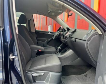 Синій Фольксваген Тігуан, об'ємом двигуна 2 л та пробігом 220 тис. км за 12000 $, фото 13 на Automoto.ua