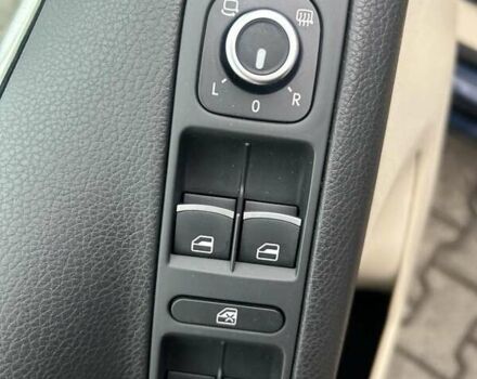 Синий Фольксваген Тигуан, объемом двигателя 2 л и пробегом 299 тыс. км за 12950 $, фото 26 на Automoto.ua