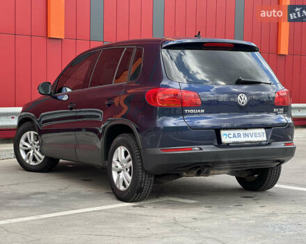 Синий Фольксваген Тигуан, объемом двигателя 2 л и пробегом 219 тыс. км за 12000 $, фото 5 на Automoto.ua