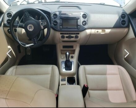 Синій Фольксваген Тігуан, об'ємом двигуна 2 л та пробігом 288 тис. км за 8950 $, фото 6 на Automoto.ua