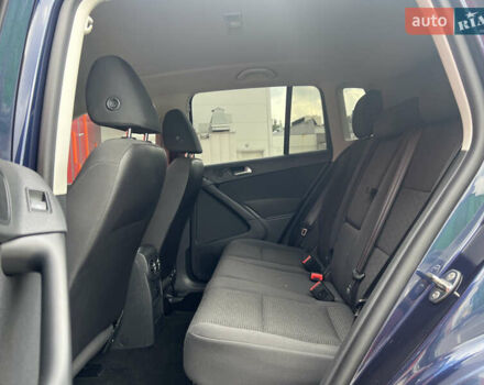 Синий Фольксваген Тигуан, объемом двигателя 2 л и пробегом 219 тыс. км за 12000 $, фото 20 на Automoto.ua