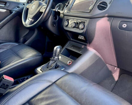 Синий Фольксваген Тигуан, объемом двигателя 2 л и пробегом 121 тыс. км за 16800 $, фото 65 на Automoto.ua