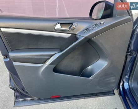 Синий Фольксваген Тигуан, объемом двигателя 2 л и пробегом 165 тыс. км за 16200 $, фото 17 на Automoto.ua