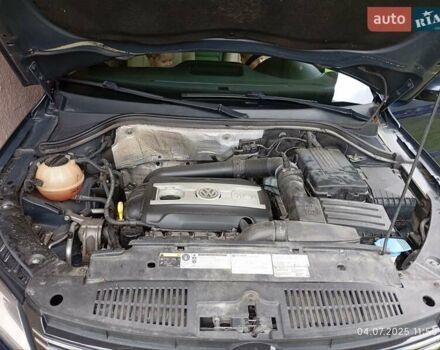 Синій Фольксваген Тігуан, об'ємом двигуна 1.98 л та пробігом 250 тис. км за 14000 $, фото 10 на Automoto.ua