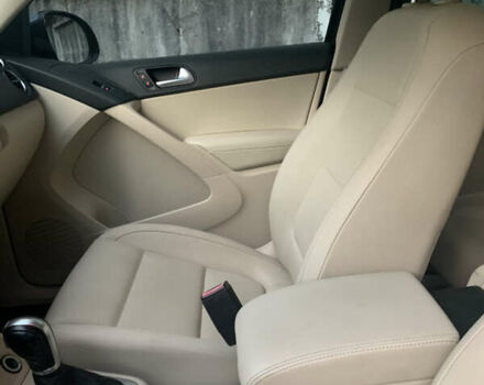 Синій Фольксваген Тігуан, об'ємом двигуна 1.98 л та пробігом 149 тис. км за 15000 $, фото 9 на Automoto.ua