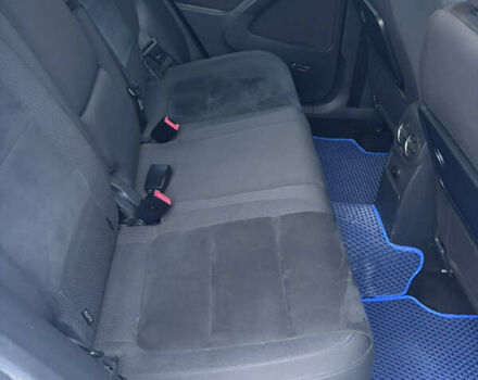 Синій Фольксваген Тігуан, об'ємом двигуна 1.97 л та пробігом 257 тис. км за 12500 $, фото 21 на Automoto.ua