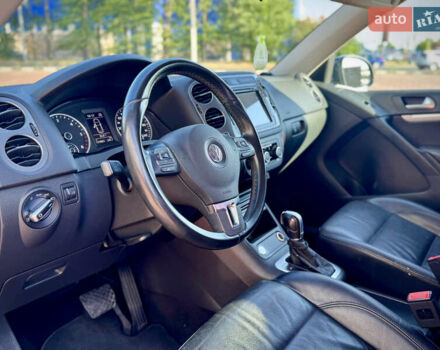 Синий Фольксваген Тигуан, объемом двигателя 2 л и пробегом 121 тыс. км за 16800 $, фото 41 на Automoto.ua