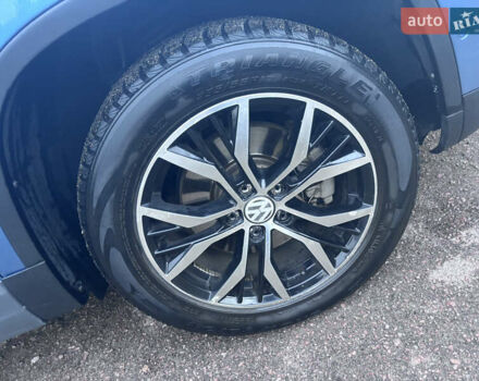 Синій Фольксваген Тігуан, об'ємом двигуна 1.97 л та пробігом 257 тис. км за 12500 $, фото 11 на Automoto.ua