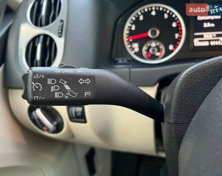 Синий Фольксваген Тигуан, объемом двигателя 2 л и пробегом 191 тыс. км за 14490 $, фото 25 на Automoto.ua