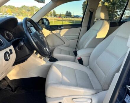 Синий Фольксваген Тигуан, объемом двигателя 2 л и пробегом 70 тыс. км за 9500 $, фото 9 на Automoto.ua