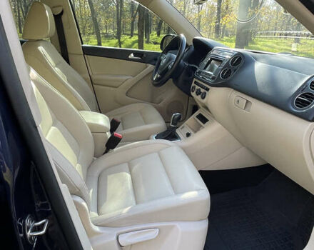 Синий Фольксваген Тигуан, объемом двигателя 1.98 л и пробегом 159 тыс. км за 13500 $, фото 19 на Automoto.ua