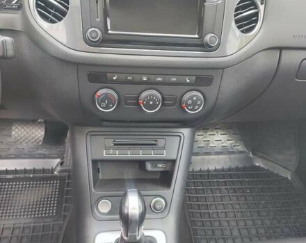 Синий Фольксваген Тигуан, объемом двигателя 1.98 л и пробегом 159 тыс. км за 14900 $, фото 11 на Automoto.ua