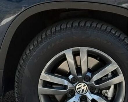 Синий Фольксваген Тигуан, объемом двигателя 2 л и пробегом 66 тыс. км за 12200 $, фото 19 на Automoto.ua