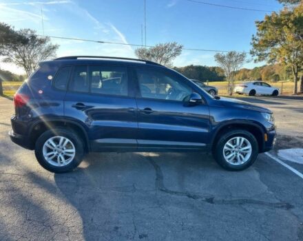 Синий Фольксваген Тигуан, объемом двигателя 2 л и пробегом 70 тыс. км за 9500 $, фото 3 на Automoto.ua