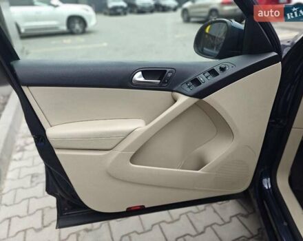 Синий Фольксваген Тигуан, объемом двигателя 1.98 л и пробегом 95 тыс. км за 12500 $, фото 20 на Automoto.ua