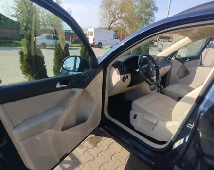 Синій Фольксваген Тігуан, об'ємом двигуна 2 л та пробігом 236 тис. км за 12900 $, фото 13 на Automoto.ua