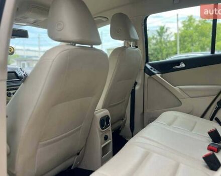 Синій Фольксваген Тігуан, об'ємом двигуна 2 л та пробігом 129 тис. км за 14500 $, фото 25 на Automoto.ua