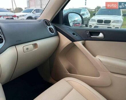 Синий Фольксваген Тигуан, объемом двигателя 2 л и пробегом 191 тыс. км за 14490 $, фото 31 на Automoto.ua