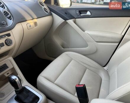 Синий Фольксваген Тигуан, объемом двигателя 1.98 л и пробегом 167 тыс. км за 12700 $, фото 21 на Automoto.ua