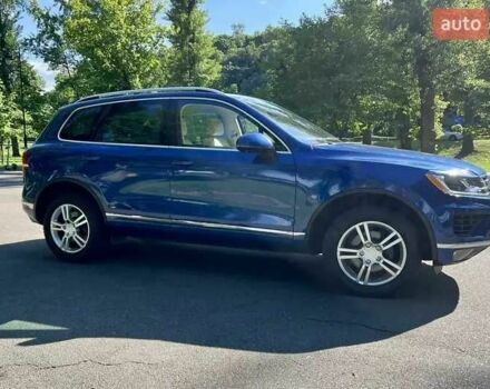 Синій Фольксваген Тігуан, об'ємом двигуна 3.6 л та пробігом 112 тис. км за 19850 $, фото 2 на Automoto.ua