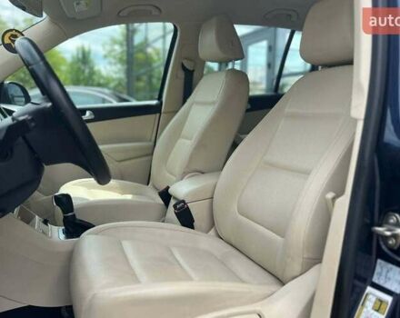 Синій Фольксваген Тігуан, об'ємом двигуна 2 л та пробігом 129 тис. км за 14500 $, фото 10 на Automoto.ua