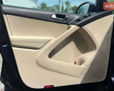 Синій Фольксваген Тігуан, об'ємом двигуна 2 л та пробігом 129 тис. км за 14500 $, фото 7 на Automoto.ua