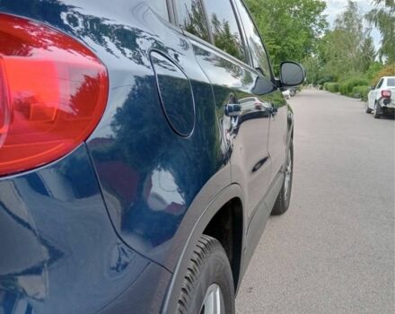 Синий Фольксваген Тигуан, объемом двигателя 2 л и пробегом 66 тыс. км за 12200 $, фото 4 на Automoto.ua