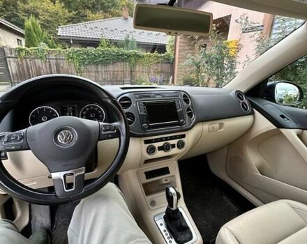 Синій Фольксваген Тігуан, об'ємом двигуна 1.98 л та пробігом 130 тис. км за 13450 $, фото 6 на Automoto.ua