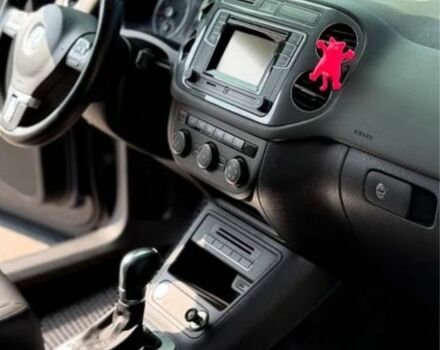 Синий Фольксваген Тигуан, объемом двигателя 2 л и пробегом 66 тыс. км за 12200 $, фото 13 на Automoto.ua