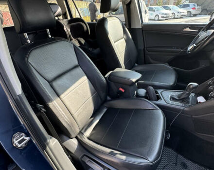 Синій Фольксваген Тігуан, об'ємом двигуна 2 л та пробігом 99 тис. км за 19000 $, фото 21 на Automoto.ua