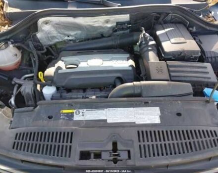 Синий Фольксваген Тигуан, объемом двигателя 2 л и пробегом 63 тыс. км за 1800 $, фото 9 на Automoto.ua