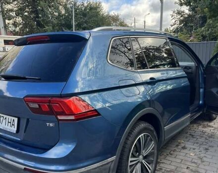 Синий Фольксваген Тигуан, объемом двигателя 2 л и пробегом 144 тыс. км за 19500 $, фото 1 на Automoto.ua