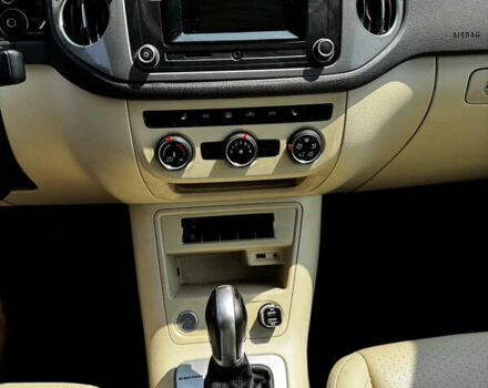 Синій Фольксваген Тігуан, об'ємом двигуна 1.98 л та пробігом 159 тис. км за 12900 $, фото 13 на Automoto.ua