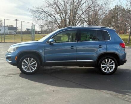 Синій Фольксваген Тігуан, об'ємом двигуна 2 л та пробігом 62 тис. км за 2000 $, фото 3 на Automoto.ua