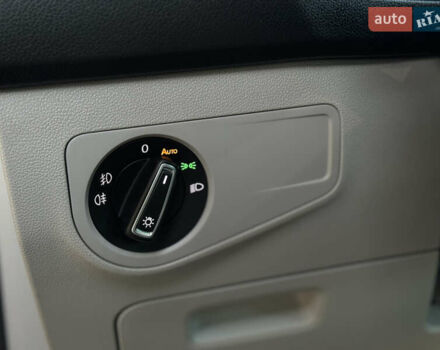 Синий Фольксваген Тигуан, объемом двигателя 2 л и пробегом 253 тыс. км за 22600 $, фото 26 на Automoto.ua