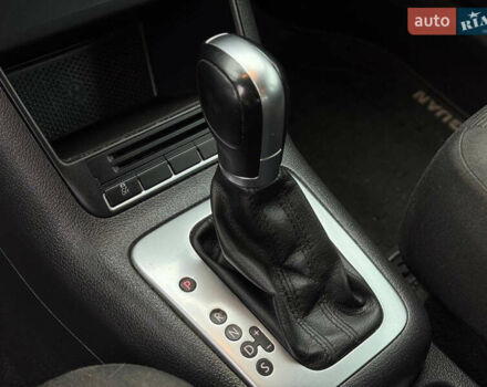 Синій Фольксваген Тігуан, об'ємом двигуна 2 л та пробігом 134 тис. км за 12300 $, фото 8 на Automoto.ua