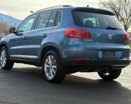 Синій Фольксваген Тігуан, об'ємом двигуна 2 л та пробігом 62 тис. км за 2000 $, фото 4 на Automoto.ua